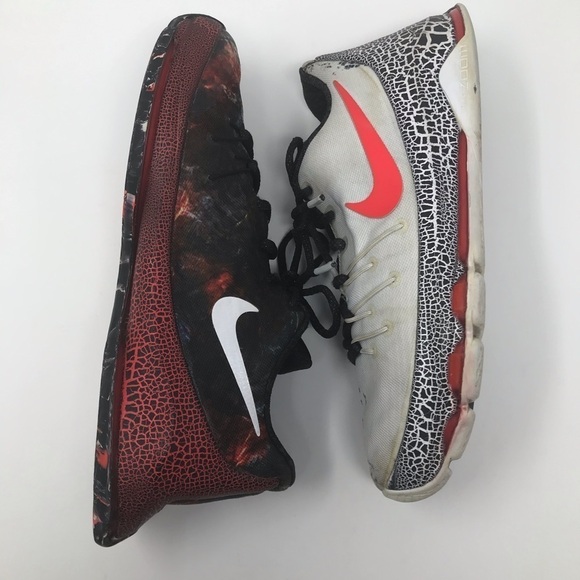 Nike KD 8 Christmas Edition - Youth 7 Style: #824464-106 Size: Youth 7 - Picture 4 of 9